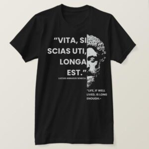 Hayat, İyi Yaşanırsa, Yeterince Uzundur Baskılı Siyah Unisex T-shirt Antik dönem filozoflarından Lucius Annaeus Seneca'nın öğretisini tshirt üzerinde taşımak istiyorsan hemen siparişini ver biz baskısını yapıp gönderelim. LATIN: “VITA, SI SCIAS UTI, LONGA EST.” ENGLISH: “LIFE, IF WELL LIVED, IS LONG ENOUGH.”TO THE STARS.” 